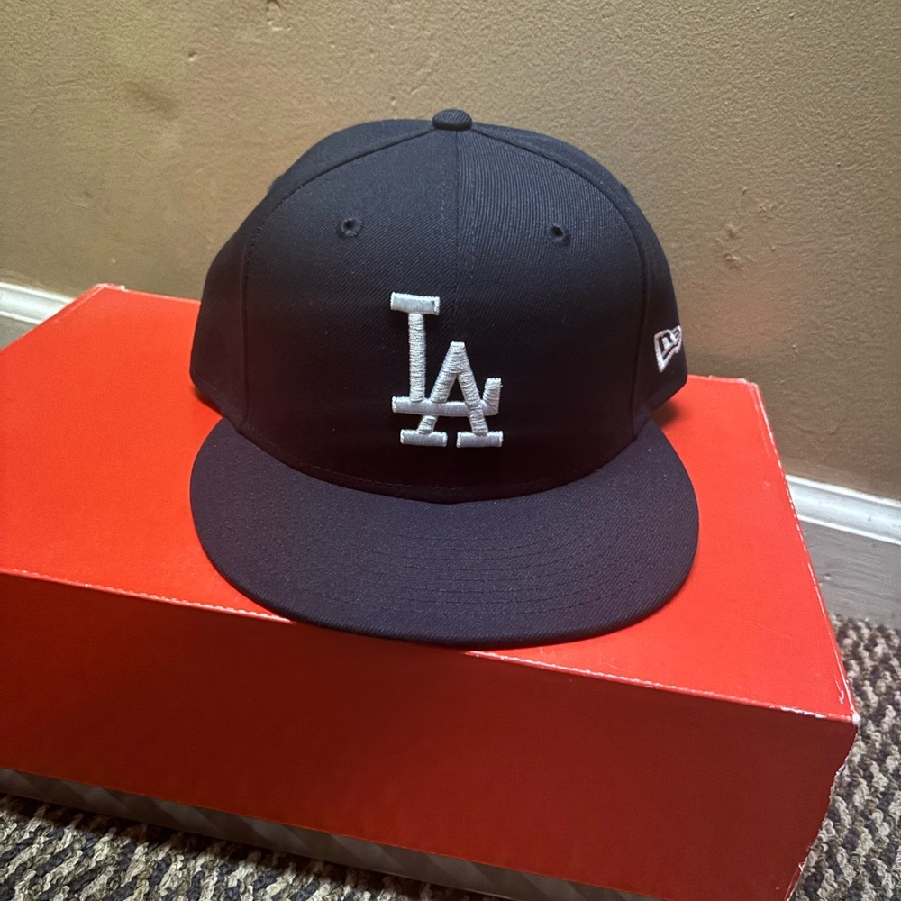 New Era LA Dodgers fitted 7 1/2 Navy